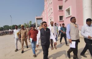 जिलाधिकारी ने मेडिकल कॉलेज का किया औचक निरीक्षण, निर्माण कार्यों में लापरवाही पर जताई नाराजगी