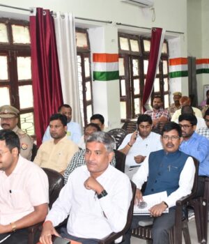 तहसील बांसी में सम्पूर्ण समाधान दिवस सम्पन्न, जिलाधिकारी ने अधिकारियों को दिए सख्त निर्देश