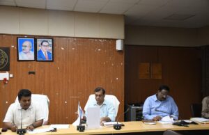 राजस्व वादों एवं वसूली की समीक्षा बैठक सम्पन्न, लंबित प्रकरणों के शीघ्र निस्तारण के निर्देश