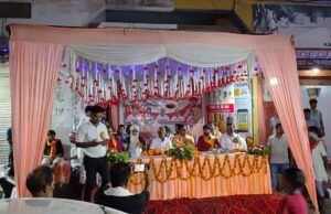 चारों भाइयों का मिलन देख श्रद्धालुओं की आंखें हुई नम