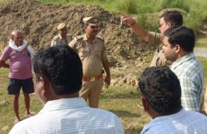 एसडीएम व सीओ ने विसर्जन से पूर्व घाटों का किया स्थलीय निरीक्षण