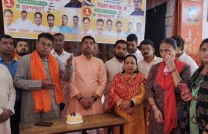 विधायक सिद्धार्थ नाथ सिंह का भाजपा कार्यकर्ताओं ने धूमधाम से मनाया जन्मदिन