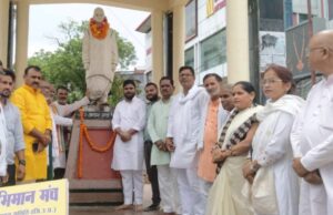 कांग्रेसियों ने धूम धाम से मनायी महात्मा गांधी एवं लाल बहादुर शास्त्री की जयंती