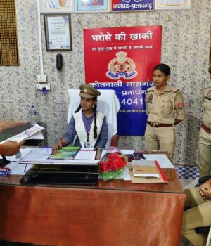 मिशन शक्ति को लेकर छात्रा को कोतवाली की सौंपी गयी एक दिन की कमान