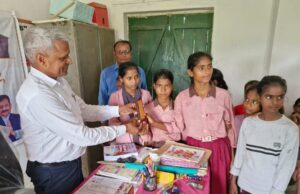 पूर्व माध्यमिक विद्यालय भैंसहा की टीम बनी ओवर ऑल चैंपियन