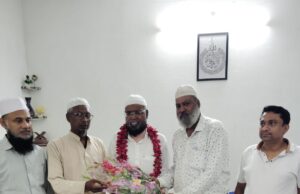 उमरा करके लौटे कौसर कुरैशी का भव्य स्वागत