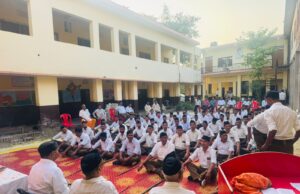 संघ के शताब्दी वर्ष में गूंजा घोष, शस्त्र पूजन एवं पथ संचलन के साथ मनाया विजयादशमी उत्सव