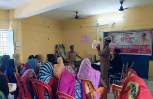 लगातार जारी है मिशन शक्ति का अभियान, पुलिस कर रही जागरूक