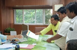 कांग्रेस ने खनन निदेशक को ज्ञापन सौंपा