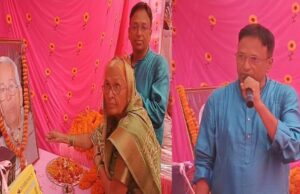 स्व. ब्रजनारायण गुप्त की पुण्यतिथि: गुरुजनों का सम्मान, हाईटेक संसाधनों से बच्चों को मिला तोहफा