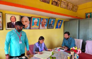 मिशन शक्ति के तहत इंटर कालेज में एक दिन की प्रधानाचार्य बनी छात्रा