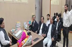 जिला बार एसोसिएशन ने जनपद न्यायाधीश का किया स्वागत