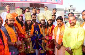 प्रेम,त्याग का अनोखा उदाहरण बना भरत मिलाप,छलके आंसू