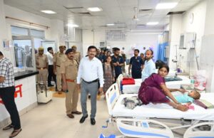 डीएम-एसपी ने किया परीक्षा केंद्रों का निरीक्षण, दिए आवश्यक दिशा-निर्देश