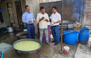 खाद्य पदार्थों में मिलावट को लेकर की गई छापामारी
