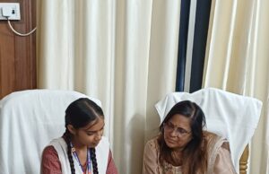 मिशन शक्ति 5.0 के अंतर्गत दो छात्राओं को बनाया गया एक दिन का प्राचार्य