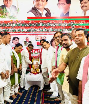 डॉ. ए.पी.जे. अब्दुल कलाम की जयंती पर समाजवादी पार्टी कार्यालय में श्रद्धांजलि एवं जिला कार्यसमिति की बैठक सम्पन्न