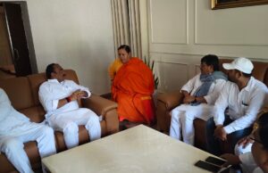 पूर्व मुख्यमंत्री उमा भारती से संजय गुप्ता ने की शिष्टाचार भेंट