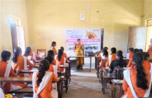 मिशन शक्ति के तहत महावीर सिंह खीची इण्टर कालेज में बालिकाओं को किया गया जागरूक