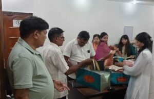 काका ग्रुप के प्रबंध निदेशक ने मनाया अपने स्टाफ के साथ दीपावली