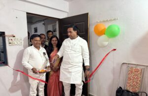 काष्णीय नया उजाला ऑफिस का मड़िहान विधायक ने फीता काटकर किया उद्घाटन
