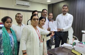 प्रयागराज में पत्रकार की नृशंस हत्या औरैया में राष्ट्रीय पत्रकार संघ भारत के पदाधिकारियों में भारी आक्रोश