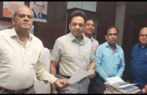 प्रयागराज पत्रकार हत्याकांड को लेकर एनयूजे के प्रदेश इकाई ने मुख्यमंत्री योगी आदित्यनाथ को दिया ज्ञापन