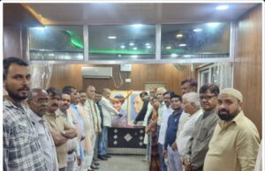 कांग्रेस ने इंदिरा गांधी की पुण्यतिथि के साथ सरदार पटेल व आचार्य नरेंद्र देव की मनाई जयंती