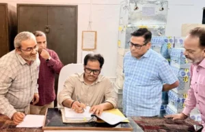 IAS पुलकित गर्ग 2016 जिलाधिकारी चित्रकूट की नई जिम्मेदारी सँभाली !!