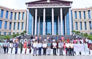 कुलपति की प्रेरणा से किसानों को मिला उन्नत बीज -चना और मसूर की नई किस्मों से बढ़ेगी उपज