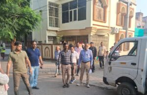 अपर नगर आयुक्त ने कई वार्डो का किया निरीक्षण