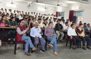 सरदार पटेल का जन्मदिन राष्ट्रीय एकता दिवस के रूप में मनाया