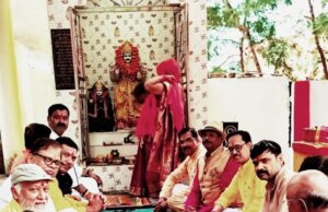 कायस्थ समाज ने कलम दवात का किया पूजन