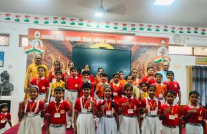 सरस्वती शिशु मंदिर सिविल लाइन्स के मेधावी बच्चे सम्मानित