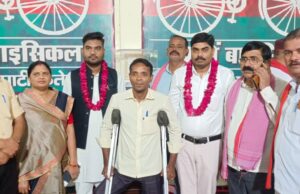 सपा अनुसूचित जाति प्रकोष्ठ के नवनियुक्त जिलाध्यक्ष सोनू वर्मा का हुआ भव्य स्वागत