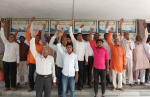 भारी बारिश से किसानो की फसलों के हुए नुकसान को लेकर सकिपा का मुख्यालय में प्रदर्शन, ज्ञापन