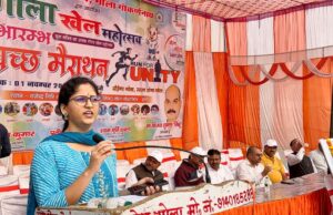 गोला खेल महोत्सव का श्वेत कबूतर उड़ाकर भव्य शुभारंभ