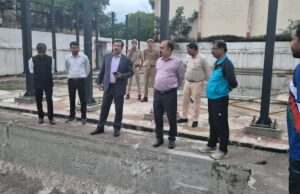 तरणताल निर्माण में सुस्ती पर जिलाधिकारी सख्त ठेकेदार को नोटिस, 15 नवम्बर तक कार्य पूर्ण करने के निर्देश
