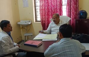 सीएमओ ने किया मुख्यमंत्री जन आरोग्य मेलों का निरीक्षण, दो पीएचसी पर देखीं सेवाएं