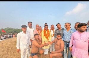 ररुवेश्वर धाम दंगल में गूंजा पहलवानों का दम,भारत केसरी और मध्य प्रदेश केसरी की कुश्ती रही बराबरी पर, शेरा गुर्जर बने दंगल के विजेता