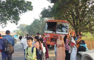 रोडवेज बस और लोडर में हुई जोरदार टक्कर, बड़ा हादसा टला