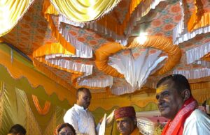 गंगा उत्सव कार्यक्रम मे शामिल हुए पिछड़ा वर्ग आयोग राज्यमंत्री ने किया दीपदान व गंगा आरती