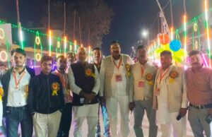 देवीगंज दशहरा मेला में निकाली गई कलात्मक चौकियों ने मोहा सबका मन