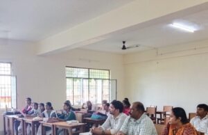 वंदे मातरम गीत की व्याख्या कर देश प्रेम के लिए जागरूक