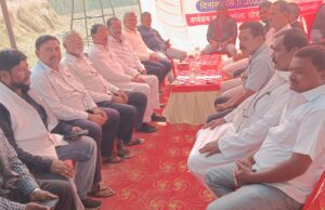 सपा नेता स्व अनीस अहमद के श्रद्धांजलि कार्यक्रम में उमड़ी भीड़