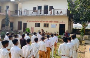 फतेहपुर में पुलिस ने छात्रों को दिलाई सड़क सुरक्षा की शपथ