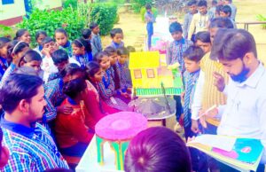छात्रों ने विज्ञान प्रदर्शनी में बनाए मॉडलराजगढ़ के विद्यालय में चंद्रयान-3 सहित कई मॉडल प्रदर्शित