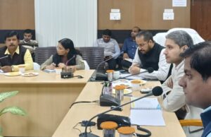जिला गंगा एवं पर्यावरण समिति की बैठक सम्पन्न, डीएम ने दिए स्वच्छता व प्लास्टिक नियंत्रण के सख्त निर्देश
