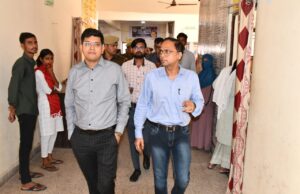 जिलाधिकारी ने सामुदायिक स्वास्थ्य केंद्र शोहरतगढ़ का किया औचक निरीक्षण, दी कई निर्देश