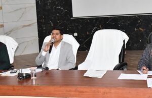 किसान दिवस पर किसानों की समस्याओं का गंभीरता से निस्तारण करें: जिलाधिकारी